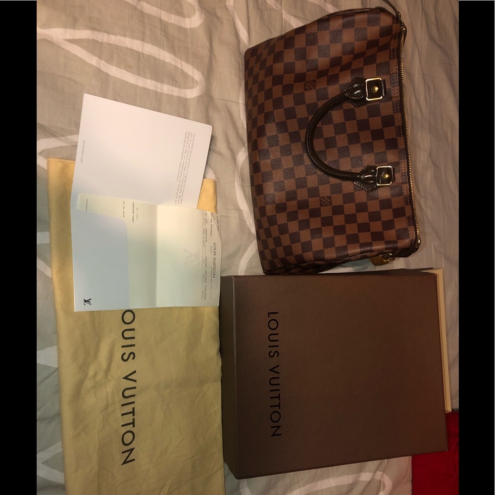 Authentic 💯 Damier Ebene Speedy 35 (Trade👍)